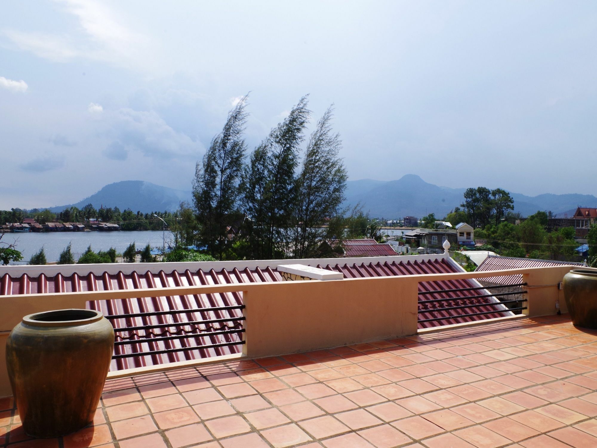 Hotel Kool Kampot Exterior foto